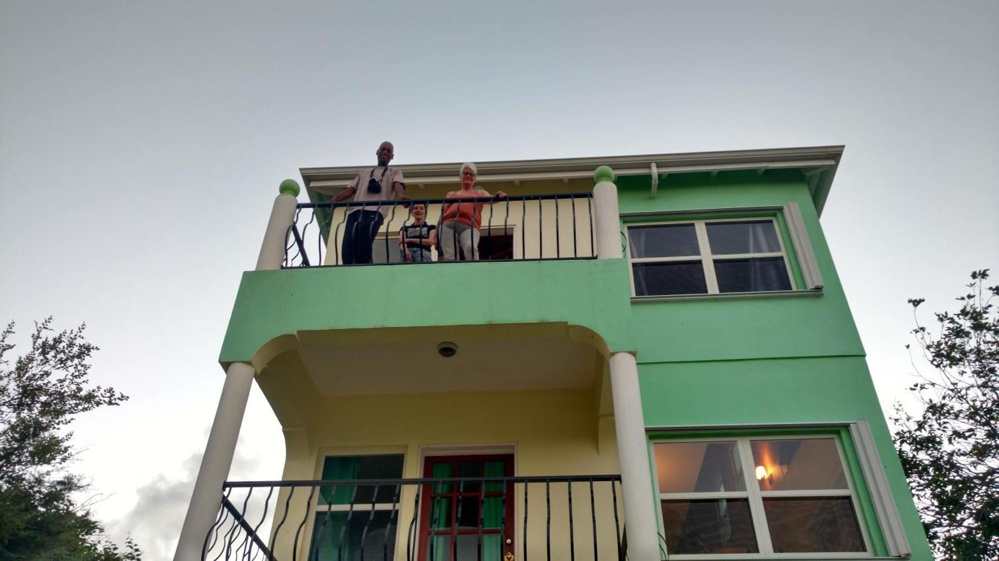 St. John's Zeus Estate Guesthouse מראה חיצוני תמונה
